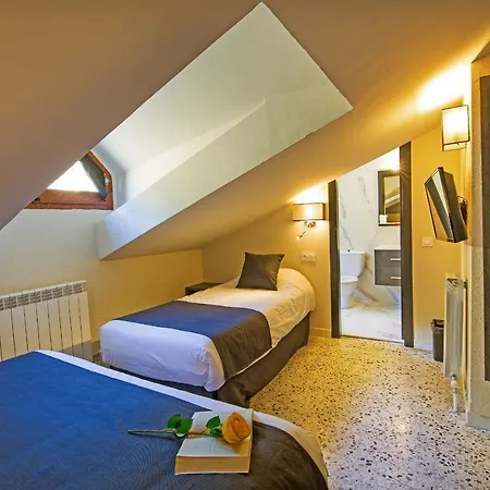 Austria By Pierre & 3*
