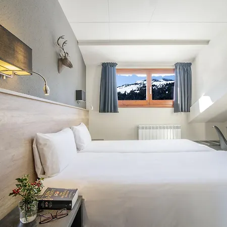 Austria By Pierre & 3*
