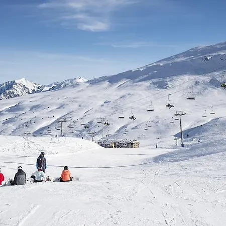 Austria By Pierre & 3*