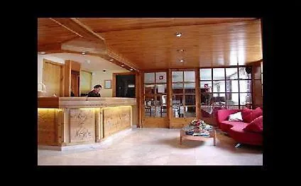 Austria By Pierre & Hotel 3*